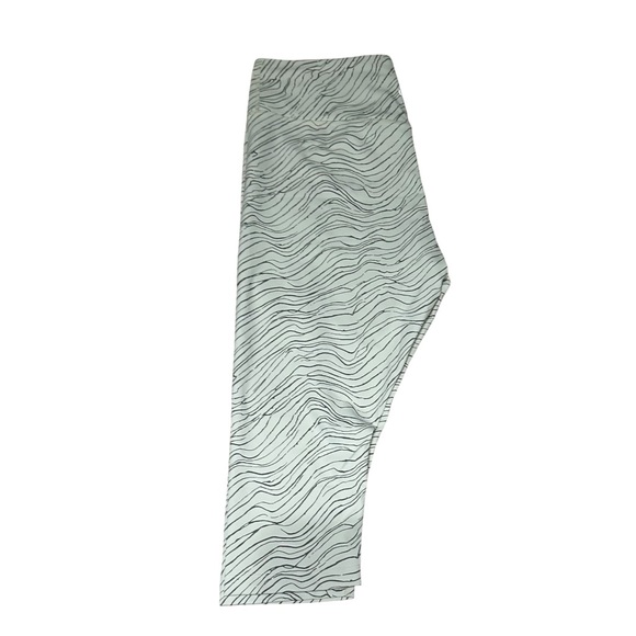 Core 10 Athletic Capri Leggings - Picture 5 of 6